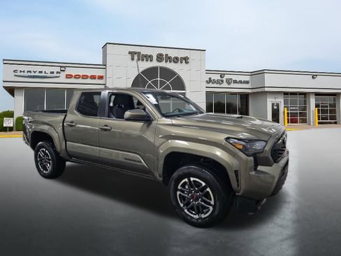 Used 2025 Toyota Tacoma TRD Sport image 6