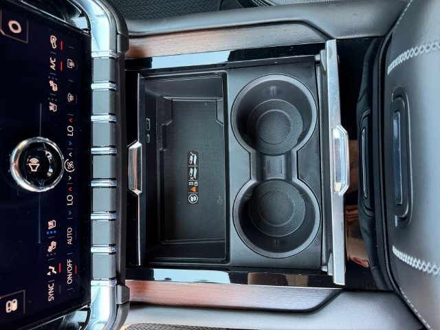 Certified 2026 GMC Yukon XL Denali w/ Sun & Power Step Package AWD/4WD image 28