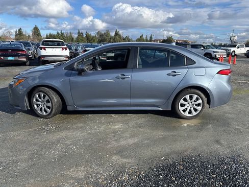 Used 2024 Toyota Corolla LE image 8