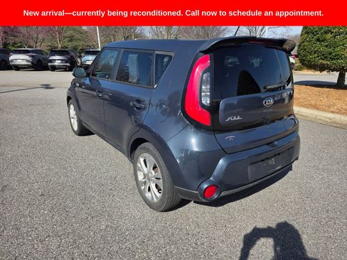 Used 2016 Kia Soul ! w/ Premium Package image 3