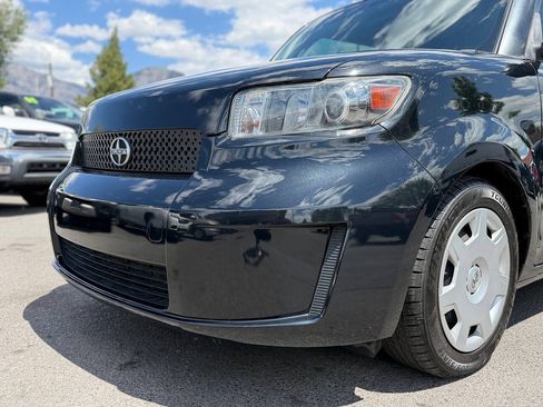 Used 2009 Scion xB FWD image 14