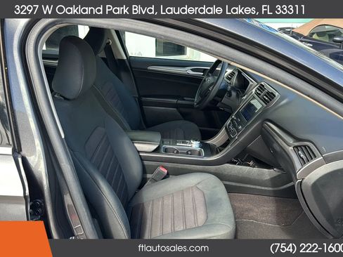 Used 2020 Ford Fusion SE image 41