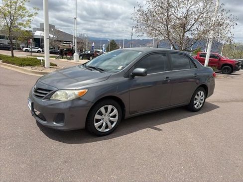 Used 2013 Toyota Corolla LE FWD image 3