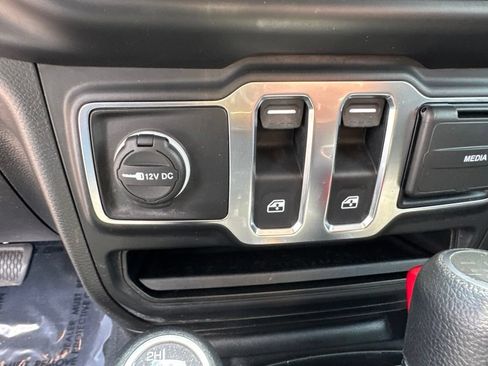 Used 2023 Jeep Wrangler Sport AWD/4WD image 51