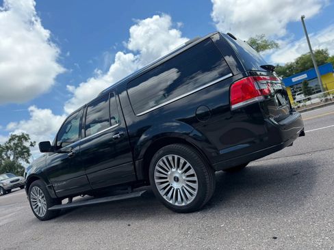 Used 2015 Lincoln Navigator L 4WD w/ Equipment Group 101A Reserve image 3