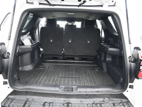 Used 2025 Toyota 4Runner SR5 AWD/4WD image 22