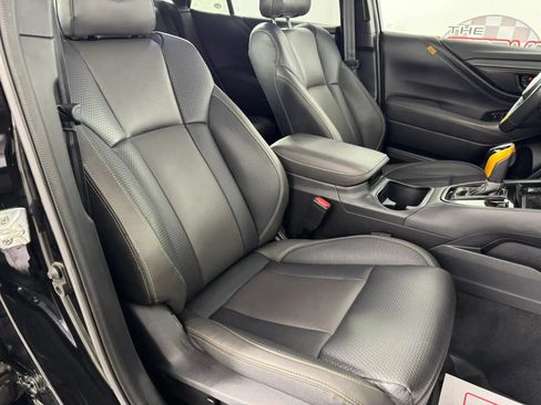 Used 2025 Subaru Outback Wilderness AWD/4WD image 35