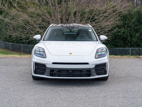 Certified 2025 Porsche Panamera image 11