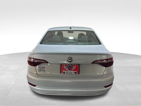 Used 2019 Volkswagen Jetta SE FWD image 6