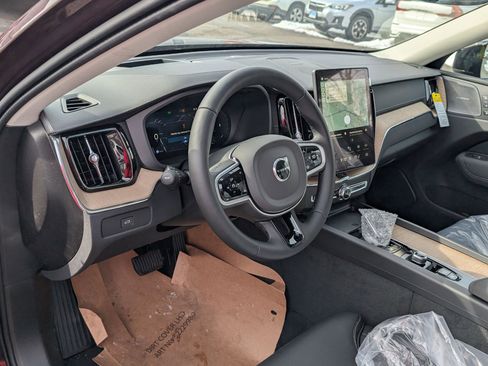 New 2026 Volvo XC60 B5 Ultra w/ Protection Package Premier image 9