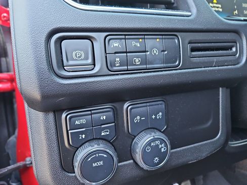 Used 2024 Chevrolet Tahoe RST w/ Luxury Package image 23