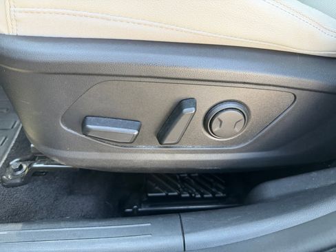 Used 2023 Hyundai Tucson Limited AWD/4WD image 18