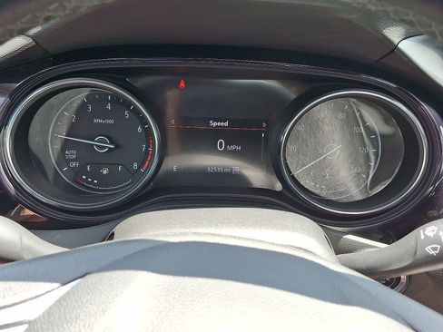 Used 2023 Buick Encore GX Select w/ Sport Touring Package AWD/4WD image 13