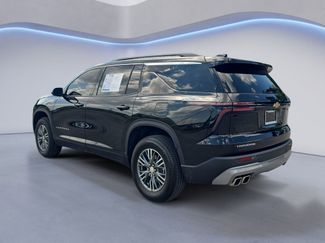 Used 2025 Chevrolet Traverse LT FWD video 3
