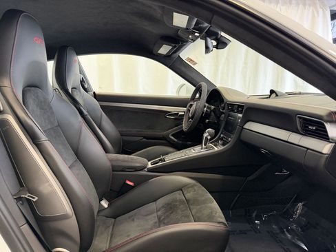 Used 2018 Porsche 911 GT3 image 16