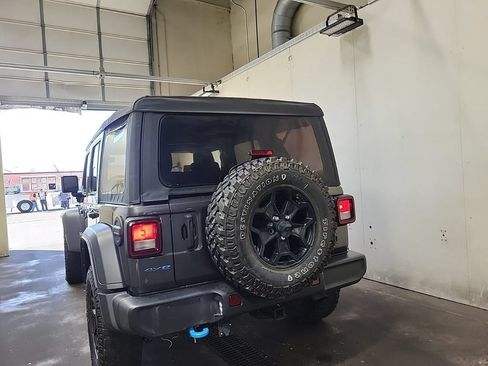 Used 2023 Jeep Wrangler Unlimited w/ Cold Weather Group AWD/4WD image 2