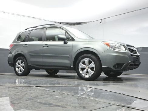 Used 2015 Subaru Forester 2.5i Limited AWD/4WD image 31