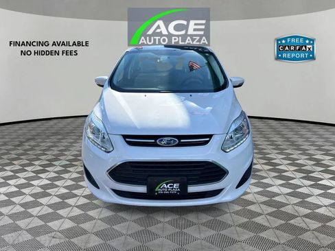 Used 2017 Ford C-MAX SE w/ Equipment Group 202A FWD image 3