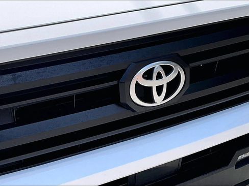Used 2024 Toyota Tacoma SR5 AWD/4WD image 32