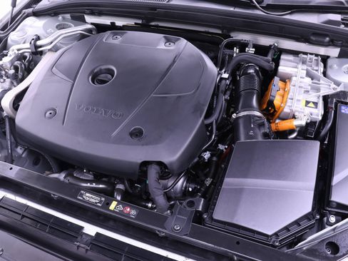 Used 2024 Volvo S60 T8 Ultimate image 24