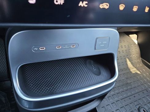 New 2026 Hyundai Ioniq 9 SEL image 15