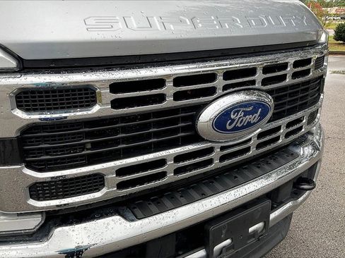 Used 2024 Ford F250 XLT image 9