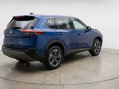 Used 2025 Nissan Rogue SV image 9