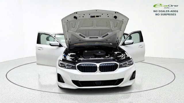 Used 2025 BMW 330i Sedan RWD image 13