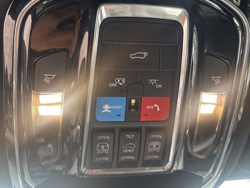 Used 2023 Jeep Grand Cherokee L Overland w/ Trailer Tow Group (B) image 23