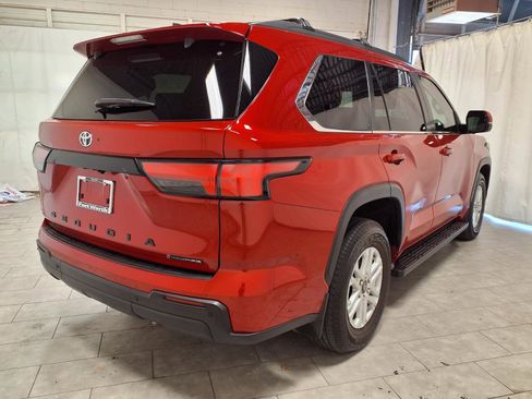 Used 2025 Toyota Sequoia SR5 w/ SR5 Premium Package image 9