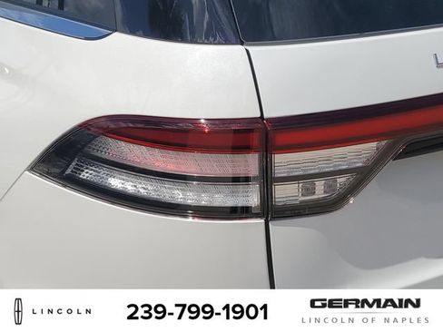 New 2026 Lincoln Aviator 2WD image 15
