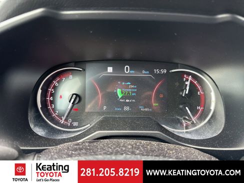 Used 2023 Toyota RAV4 XLE image 18