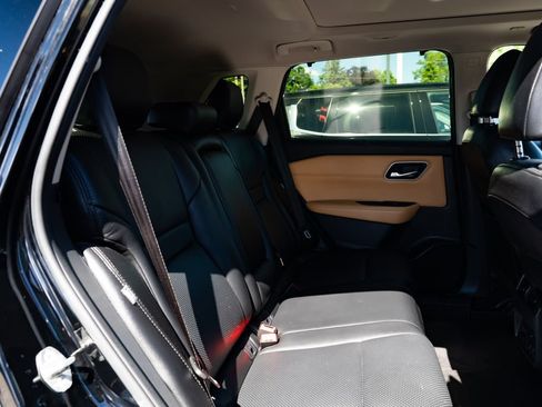 Used 2023 Nissan Rogue Platinum w/ Platinum Premium Package AWD/4WD image 22