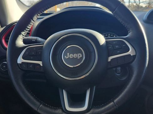 Used 2018 Jeep Renegade Trailhawk w/ Cold Weather Group II image 21