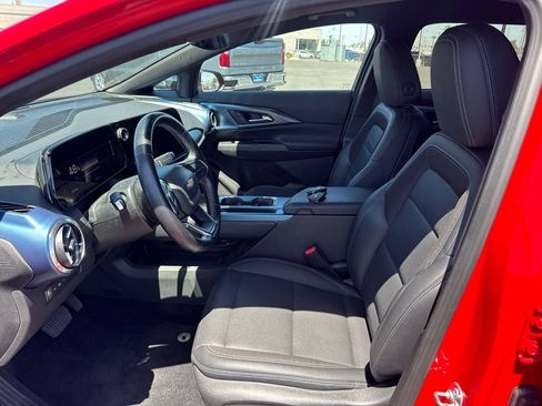 Used 2024 Chevrolet Equinox EV LT w/ LPO, Blackout Package FWD image 44