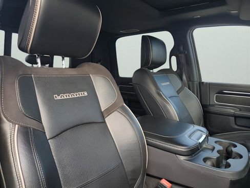 Used 2022 RAM 3500 Laramie w/ Night Edition image 16