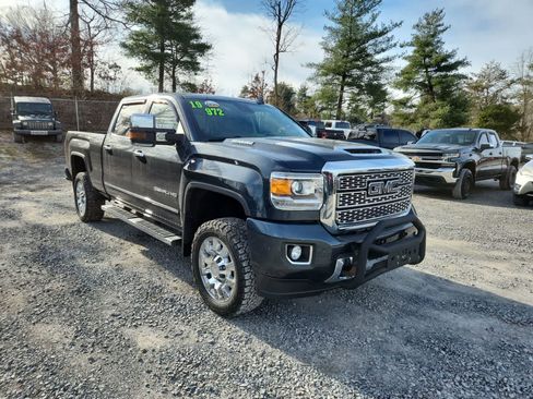 Used 2019 GMC Sierra 2500 Denali w/ Duramax Plus Package image 7