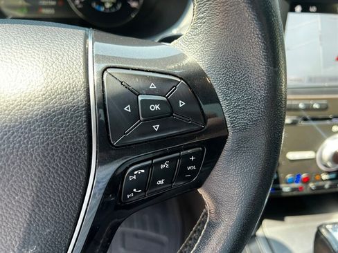Used 2018 Ford Explorer Platinum AWD/4WD image 37
