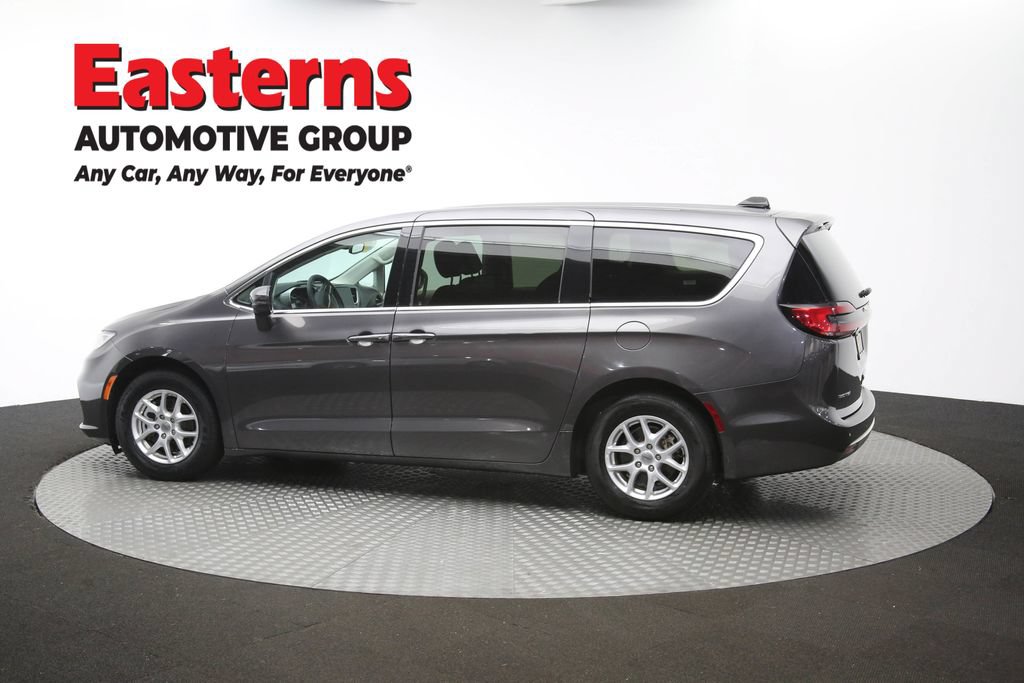 Used 2023 Chrysler Pacifica Touring-L FWD image 63
