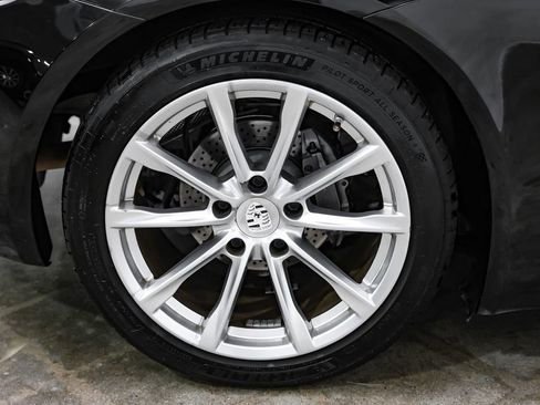 Used 2017 Porsche 718 Boxster RWD image 47