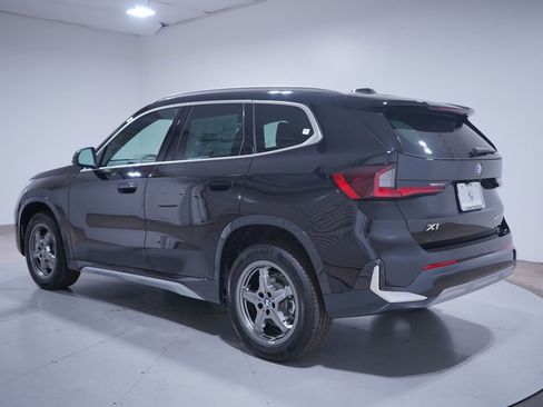 New 2026 BMW X1 xDrive28i AWD/4WD image 3