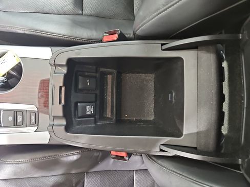 Used 2017 Acura TLX V6 SH-AWD w/ Technology Pkg image 26