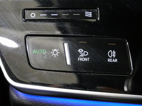 Used 2021 Audi A8 L 3.0T w/ Executive Plus Package image 14