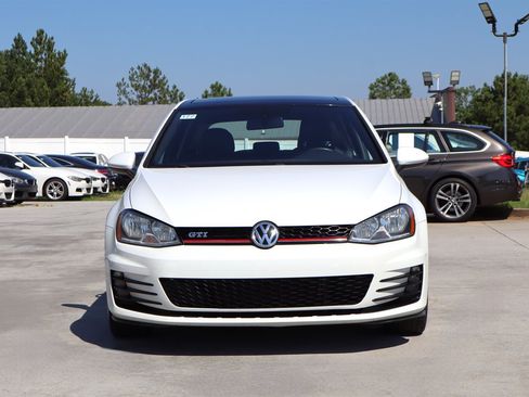 Used 2016 Volkswagen GTI SE FWD image 2