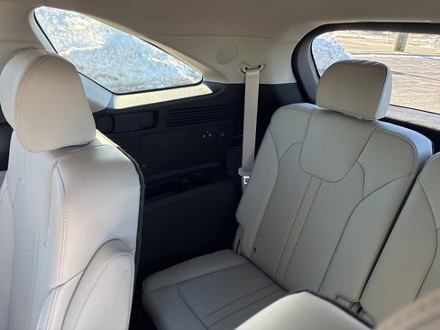 Used 2023 Kia Sorento SX Prestige image 21