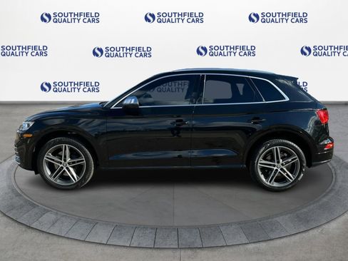 Used 2019 Audi SQ5 Premium Plus w/ Premium Plus Package AWD/4WD image 3