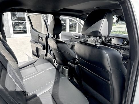 Used 2023 Toyota Tacoma TRD Off-Road image 34