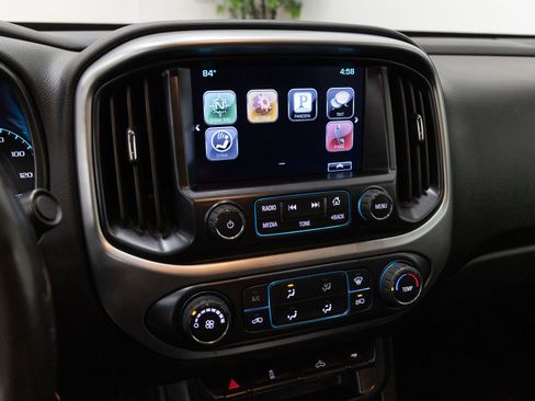 Used 2016 Chevrolet Colorado LT AWD/4WD image 19