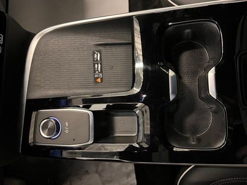 Used 2025 Buick Enclave Preferred image 35