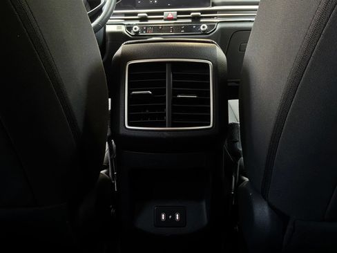 Used 2026 Kia Sportage LX FWD image 12